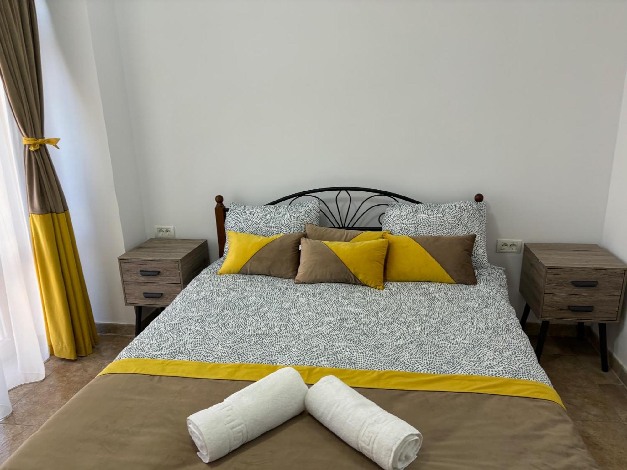 The Loft Gara De Nord Apartment Bukares Bagian luar foto