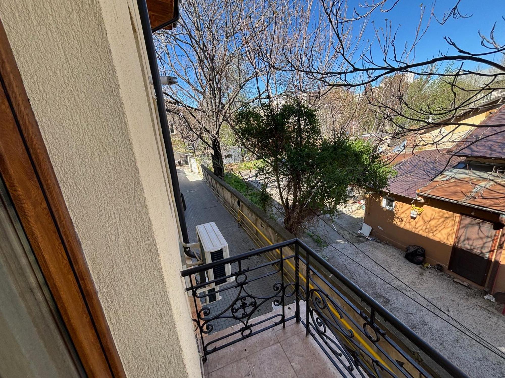 The Loft Gara De Nord Apartment Bukares Bagian luar foto