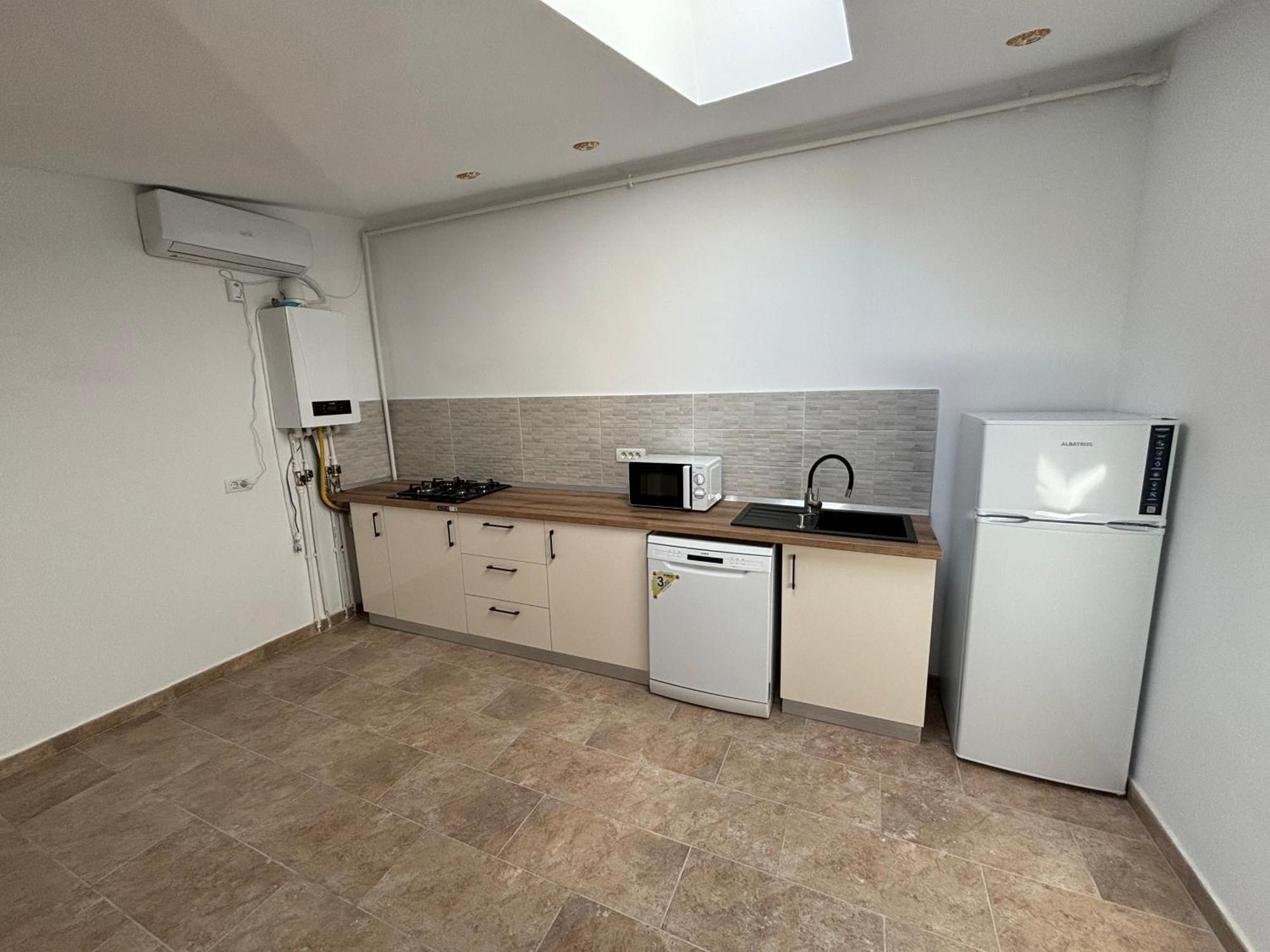 The Loft Gara De Nord Apartment Bukares Bagian luar foto