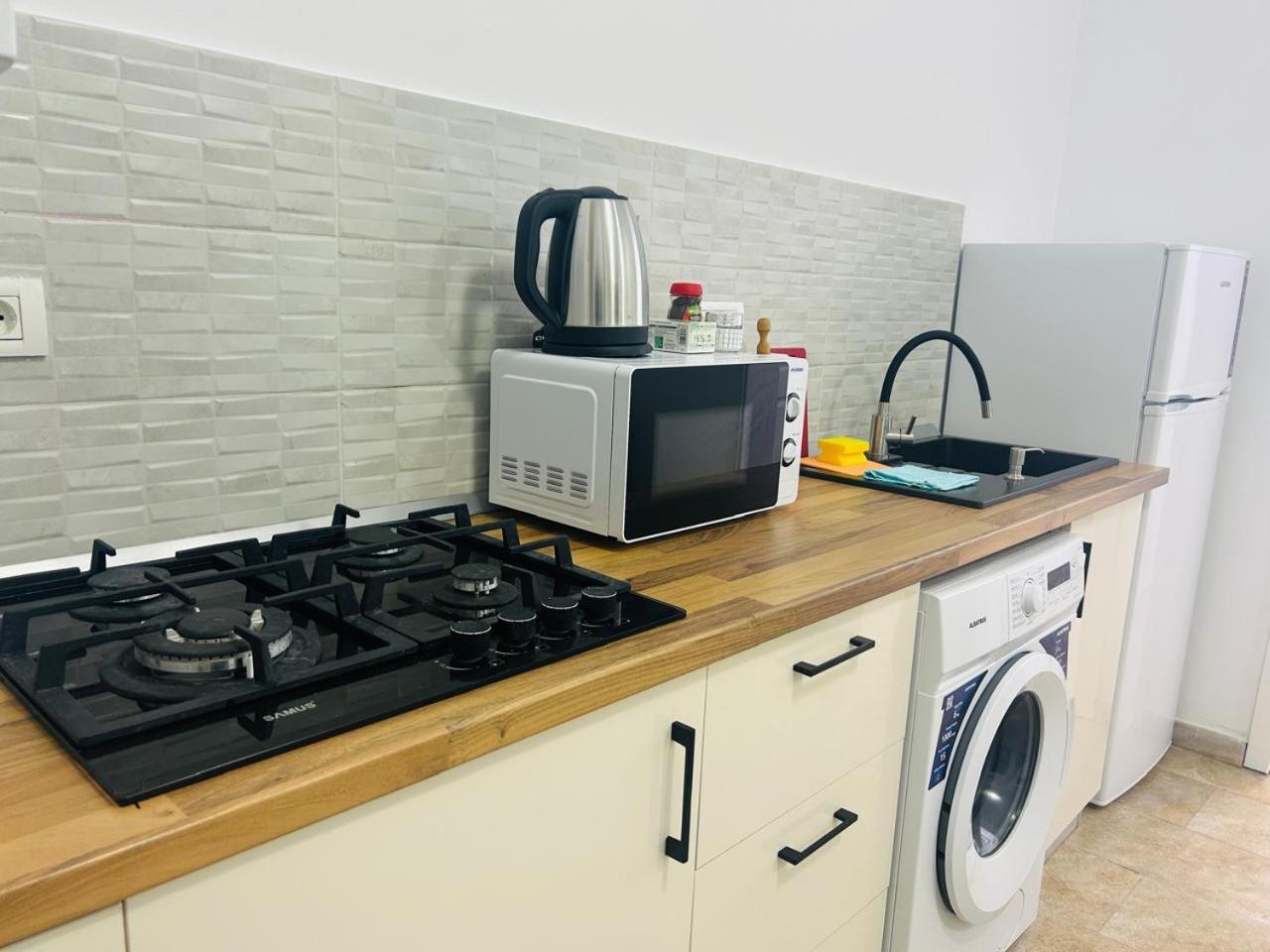 The Loft Gara De Nord Apartment Bukares Bagian luar foto