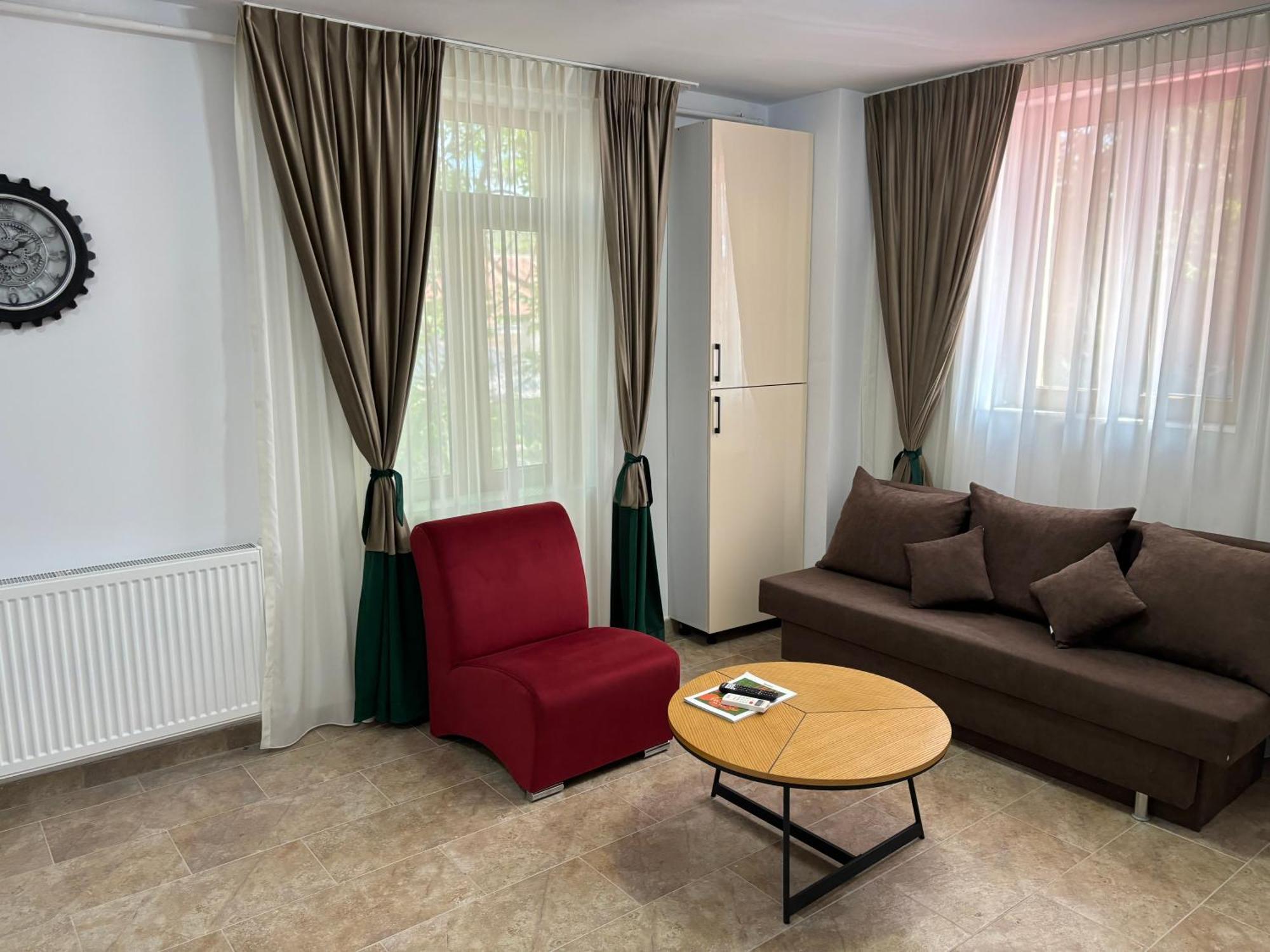 The Loft Gara De Nord Apartment Bukares Bagian luar foto