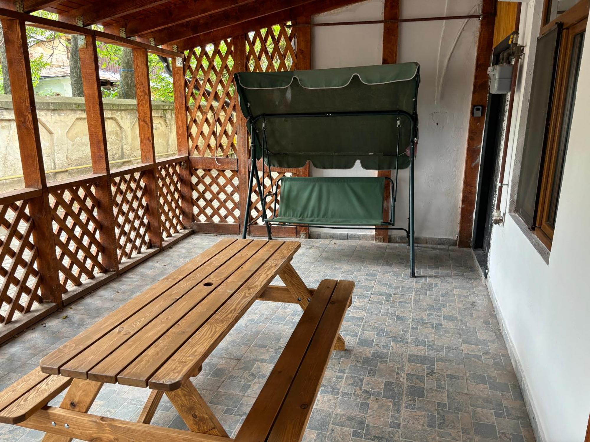 The Loft Gara De Nord Apartment Bukares Bagian luar foto