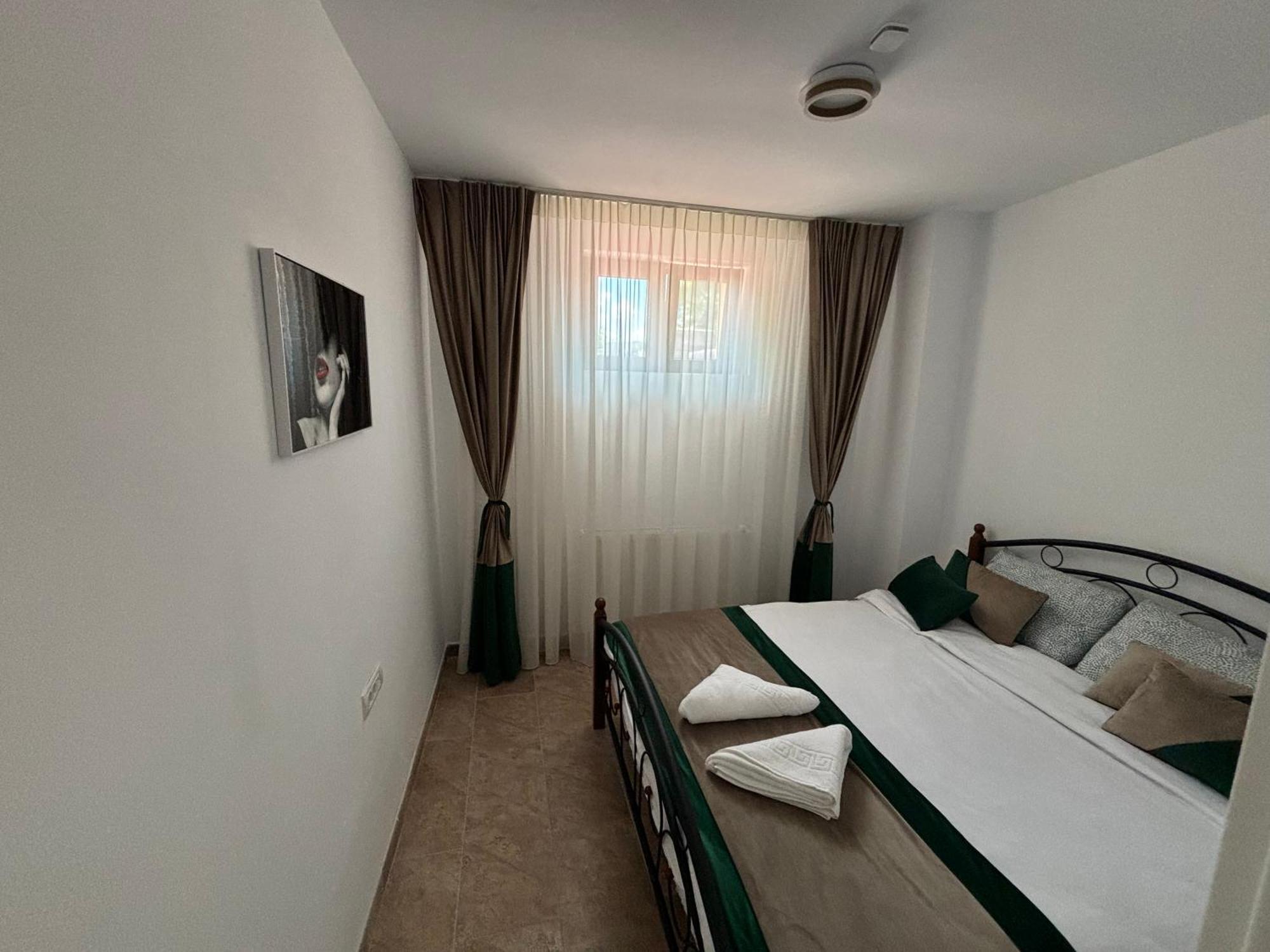 The Loft Gara De Nord Apartment Bukares Bagian luar foto